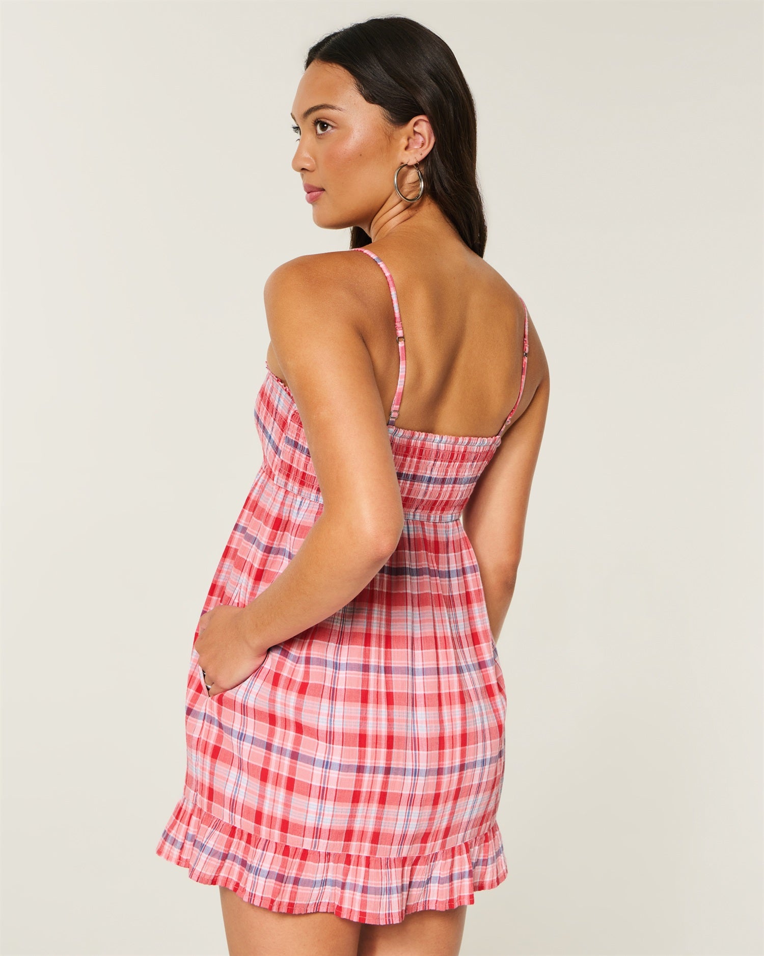 0100-HLI3596073RED00L-3